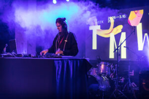 Monikaze performing at Tallinn Music Week