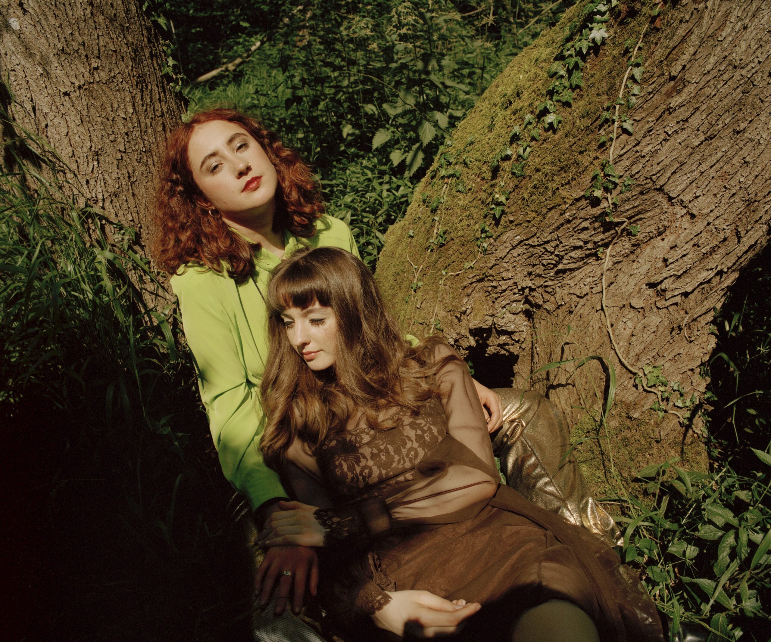 Let's Eat Grandma 2 credit El Hardwick - Loud And Quiet