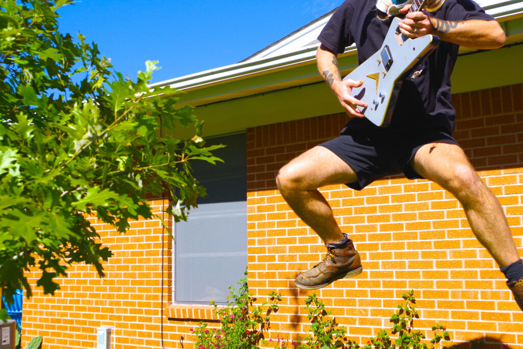 SS_WALL HOP Loud And Quiet